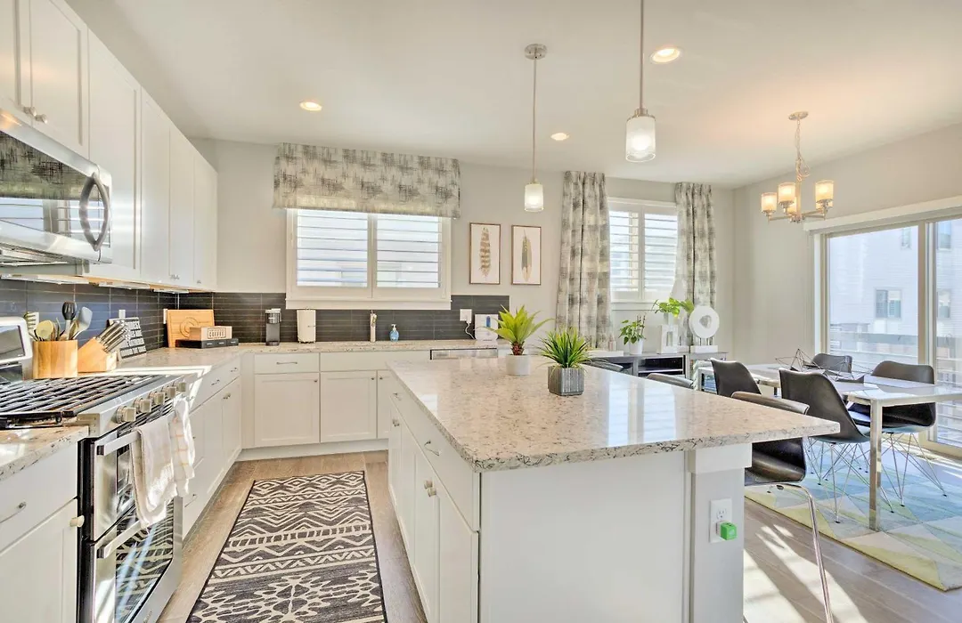 Pet-Friendly Denver Escape With Private Balcony-1
