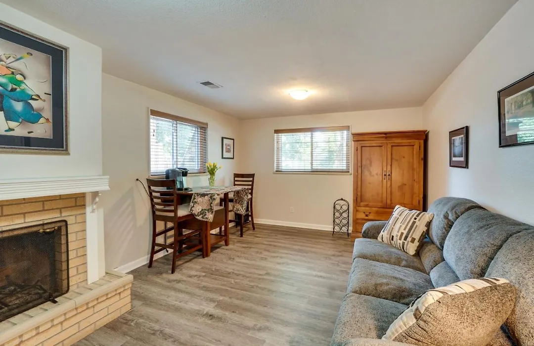 7 Mi To Coors Field Denver Apt With Patio!-1