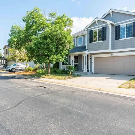 Spacious 4 Bedroom 3.5 Bathroom Residential Property-2