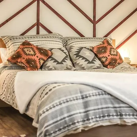 New! Gorgeous Colorado Getaway * Glamping Vibes *-3