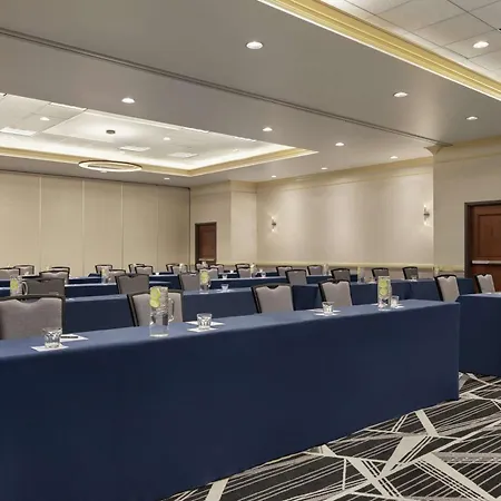 Embassy Suites By Hilton Denver International Airport-3